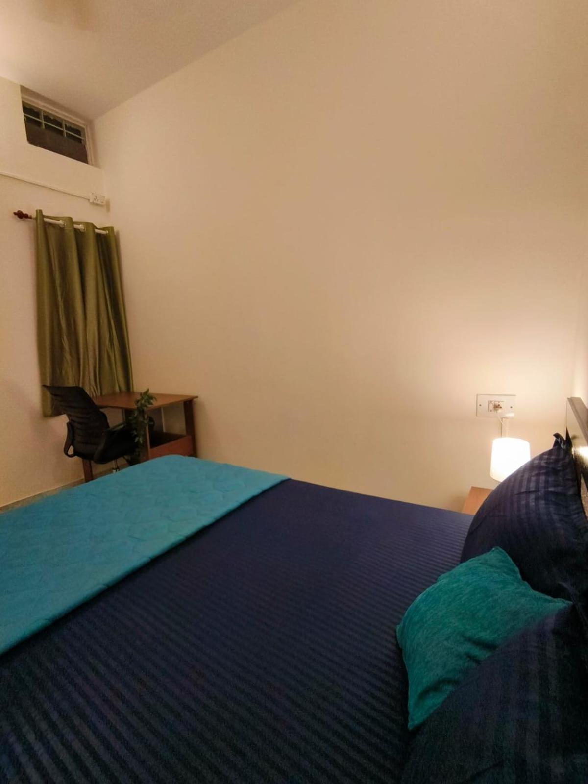 Homestayz Crown Bangalore Buitenkant foto