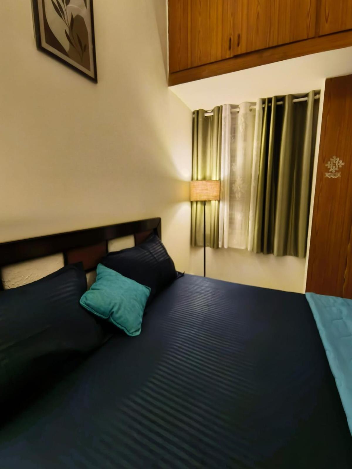 Homestayz Crown Bangalore Buitenkant foto